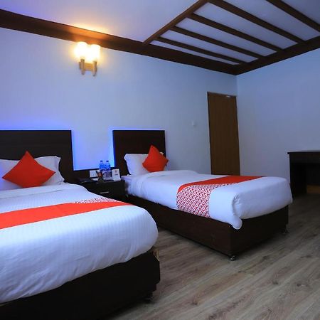 Oyo 591 Hotel Blue Moon Dharampur Dış mekan fotoğraf