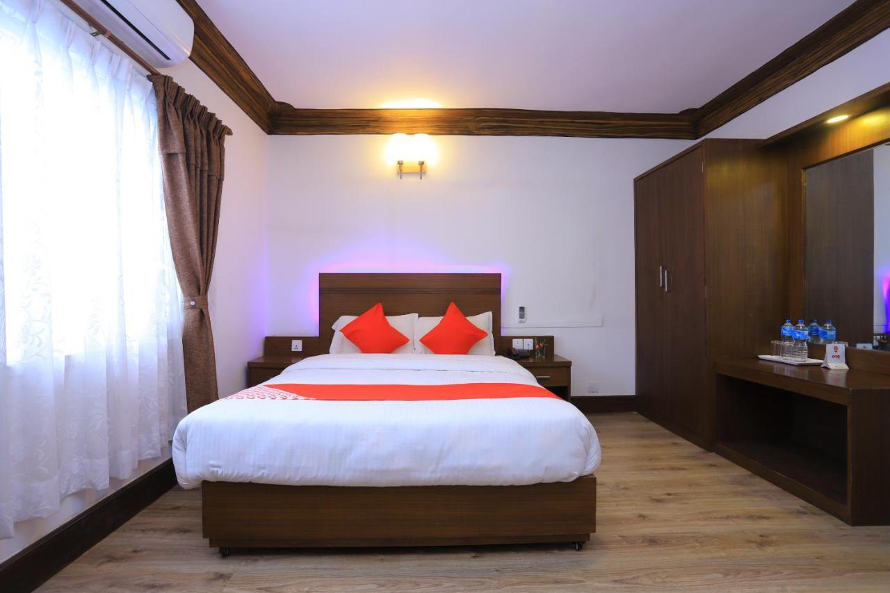 Oyo 591 Hotel Blue Moon Dharampur Dış mekan fotoğraf
