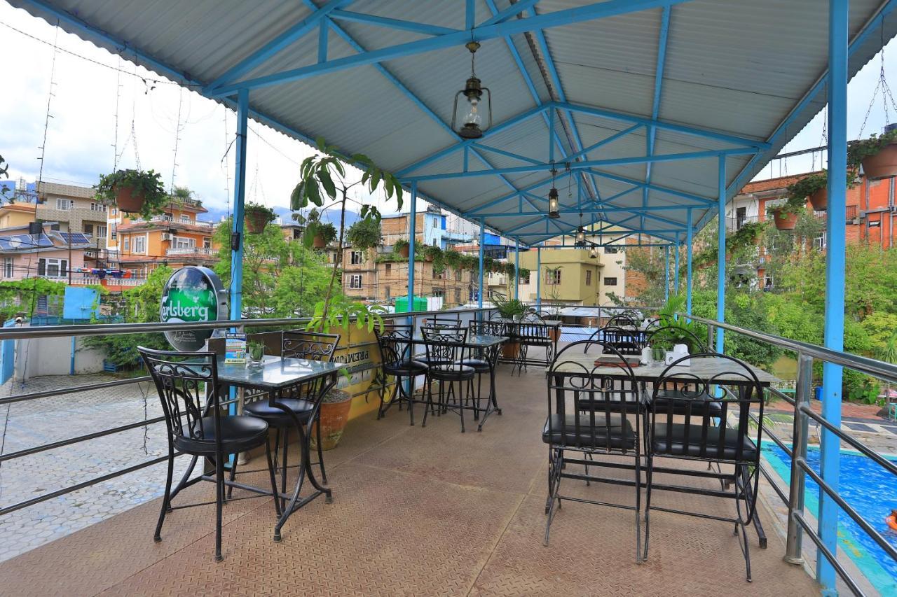 Oyo 591 Hotel Blue Moon Dharampur Dış mekan fotoğraf