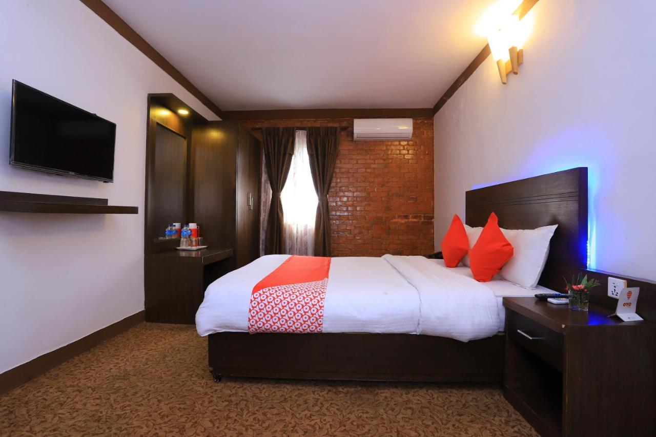 Oyo 591 Hotel Blue Moon Dharampur Dış mekan fotoğraf