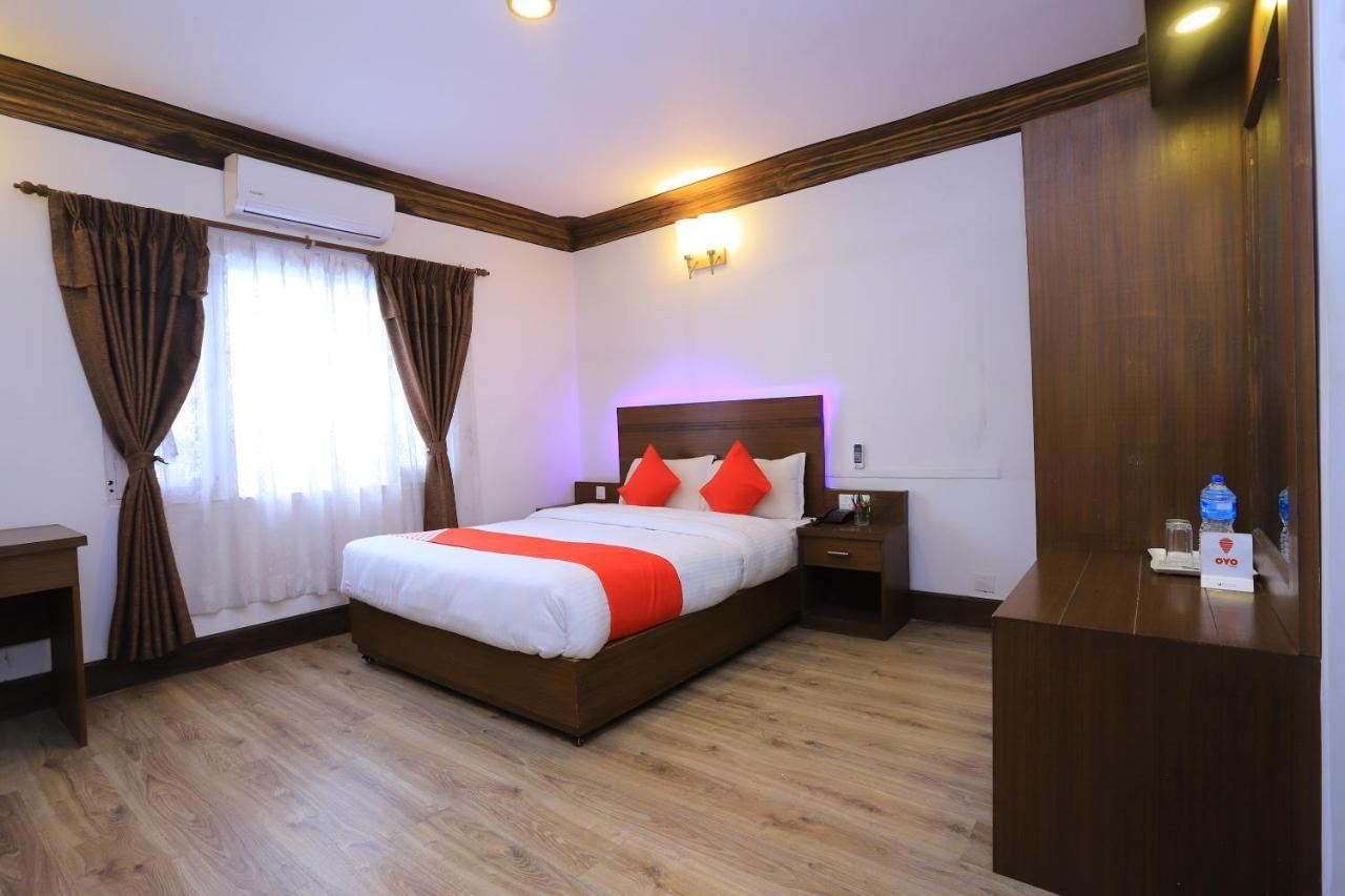 Oyo 591 Hotel Blue Moon Dharampur Dış mekan fotoğraf