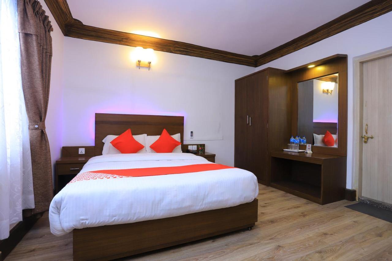 Oyo 591 Hotel Blue Moon Dharampur Dış mekan fotoğraf