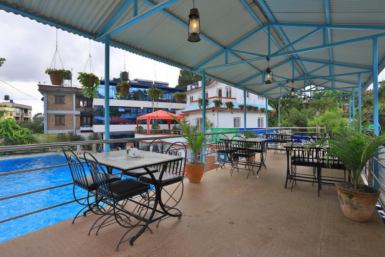 Oyo 591 Hotel Blue Moon Dharampur Dış mekan fotoğraf