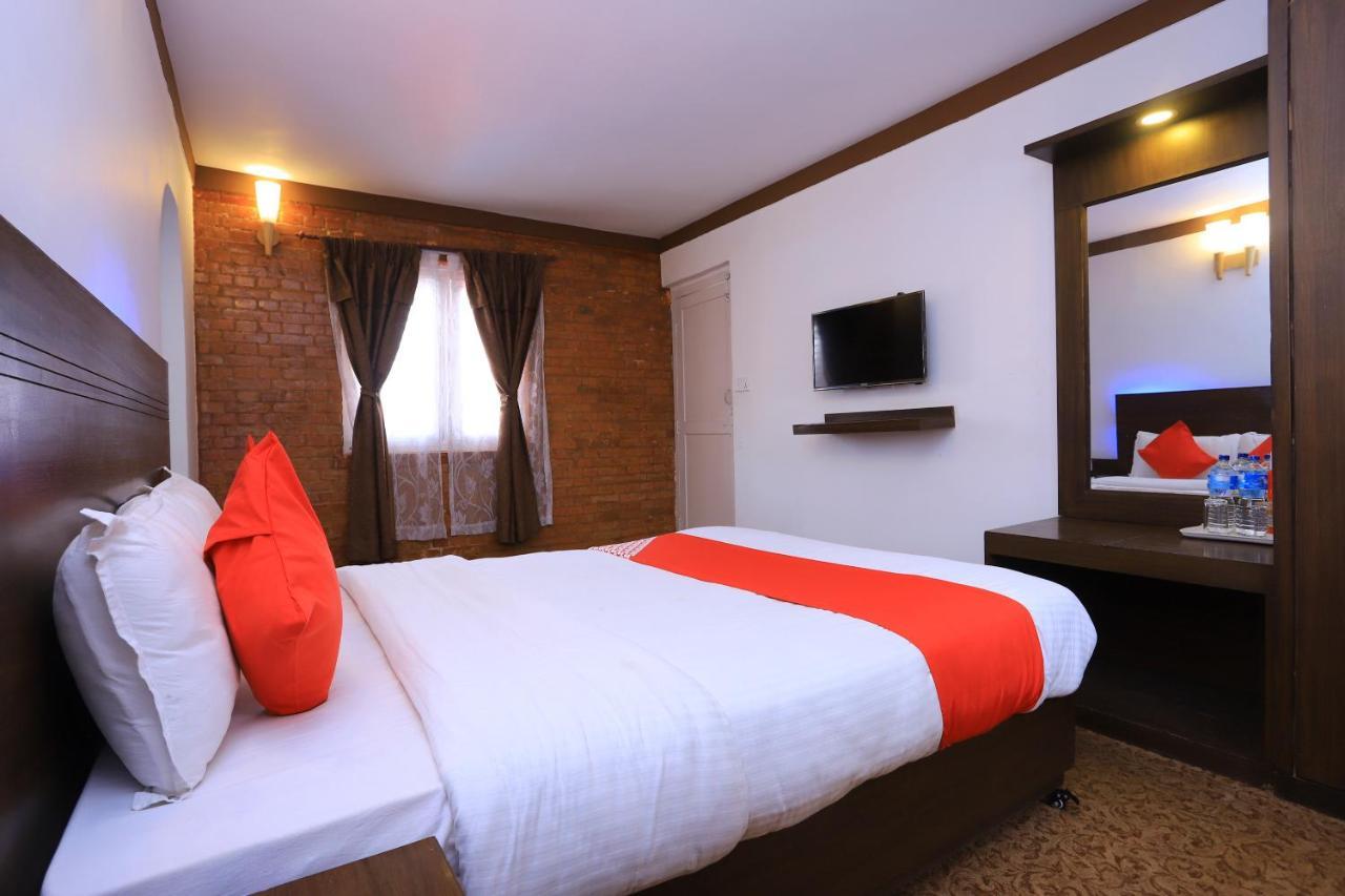 Oyo 591 Hotel Blue Moon Dharampur Dış mekan fotoğraf